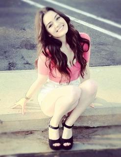 Dana Melanie feet photo 10