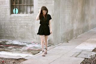 Dana Melanie feet photo 9