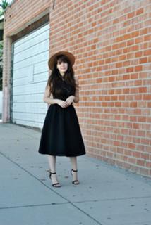 Dana Melanie feet photo 16