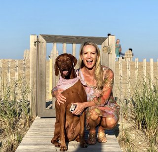Dana Perino feet photo thumbnail