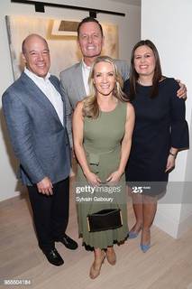Dana Perino feet photo thumbnail