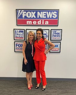 Dana Perino feet photo thumbnail