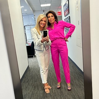 Dana Perino feet photo thumbnail