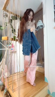 Dana Taranova feet photo thumbnail