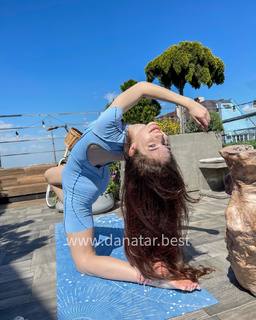 Dana Taranova feet photo thumbnail