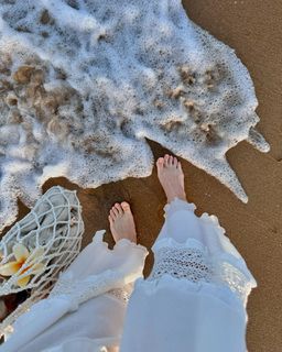 Dana Taranova feet photo thumbnail