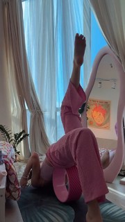 Dana Taranova feet photo thumbnail