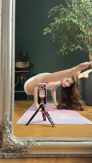 Dana Taranova feet photo thumbnail