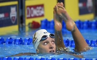 Dana Vollmer feet photo 1