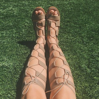 Dana Zarmon feet photo 4