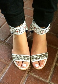 Dana Zarmon feet photo 2