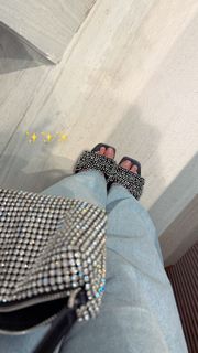 Dana Zarmon feet photo 4