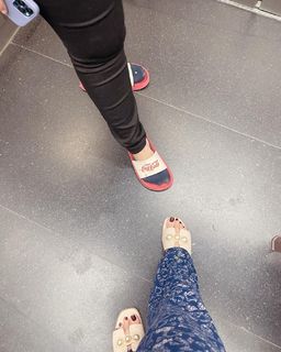 Dananeer Mobeen feet photo 1