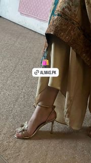 Dananeer Mobeen feet photo 12