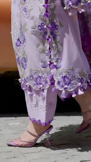 Dananeer Mobeen feet photo 13