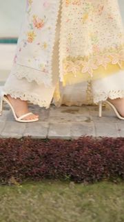 Dananeer Mobeen feet photo 13