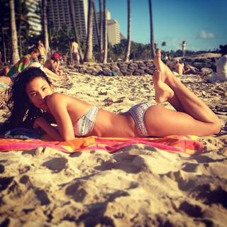 Danay Garcia feet photo thumbnail