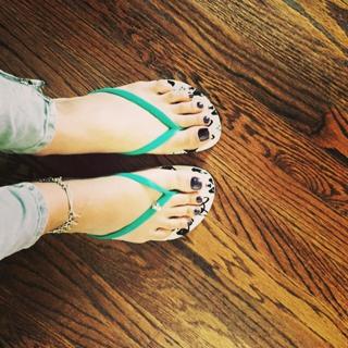 Danay Garcia feet photo thumbnail