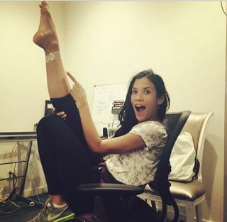 Danay Garcia feet photo thumbnail