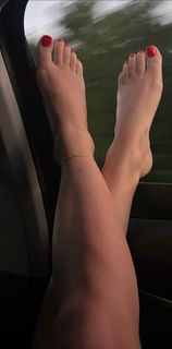 Danaë Bessin feet photo 2