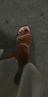 Danaë Bessin feet photo 9