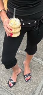 Danaë Bessin feet photo 1