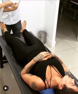 Dani Bolina feet photo thumbnail