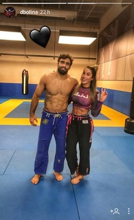 Dani Bolina feet photo thumbnail