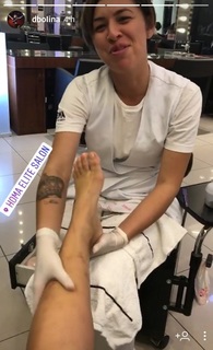 Dani Bolina feet photo thumbnail