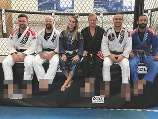 Dani Bolina feet photo thumbnail