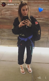 Dani Bolina feet photo thumbnail