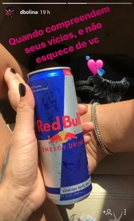 Dani Bolina feet photo thumbnail