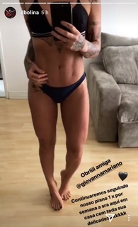 Dani Bolina feet photo thumbnail