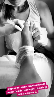 Dani Bolina feet photo thumbnail