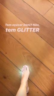 Dani Calabresa feet photo 20