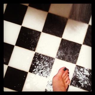 Dani Calabresa feet photo 2