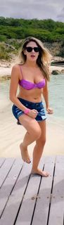 Dani Calabresa feet photo 17