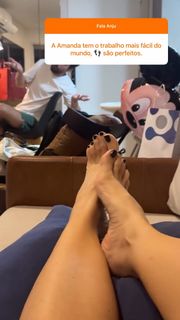 Dani Calabresa feet photo 11