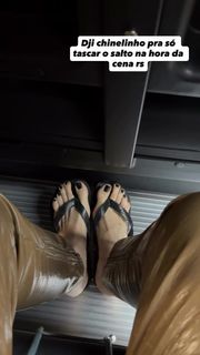 Dani Calabresa feet photo 9