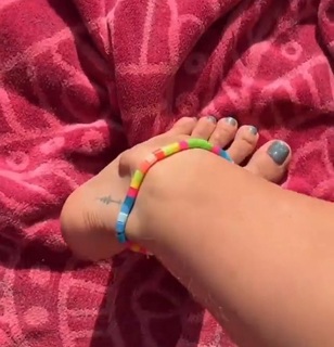 Dani Castro feet photo 2
