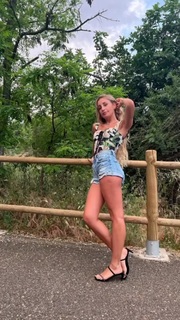 Dani Castro feet photo 9