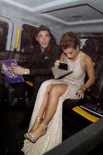 Dani Dyer feet photo thumbnail