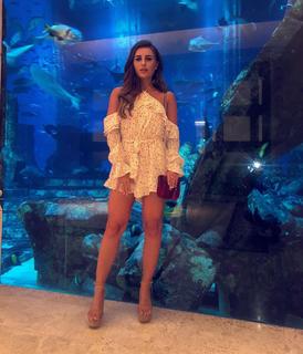 Dani Dyer feet photo thumbnail