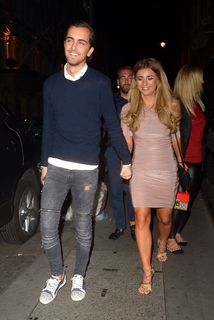 Dani Dyer feet photo thumbnail