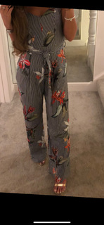 Dani Dyer feet photo thumbnail