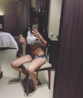 Dani Russo feet photo 3