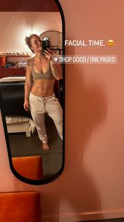 Dani Speegle feet photo 3