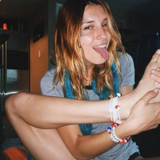 Dani Thorne feet photo thumbnail