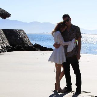 Dani Thorne feet photo thumbnail