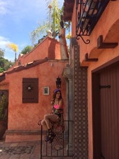 Dani Thorne feet photo thumbnail